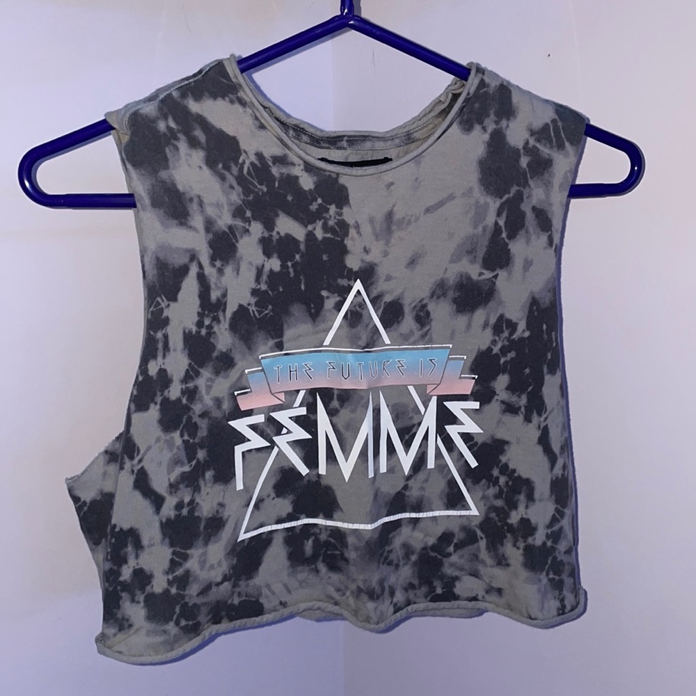 Gray tie-dye crop top, Pacsun, feminine